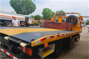 荔蒲附近拖车电话号码服务